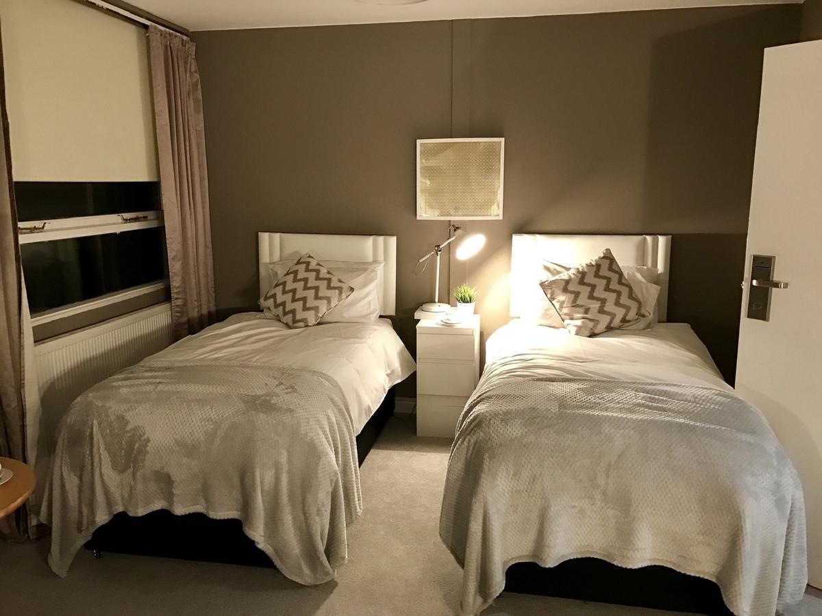The Mount Rooms Barry Εξωτερικό φωτογραφία